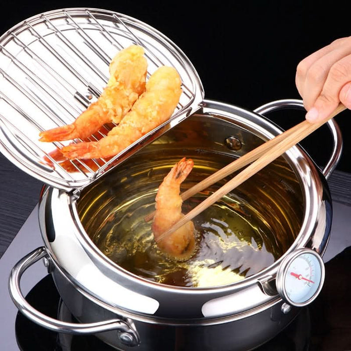 Japanese Deep Frying Pot with a Thermometer and a Lid in Stainless Steel eprolo