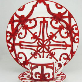 Bone China Dinner Plate in Spanish Red Kitchen Essentials