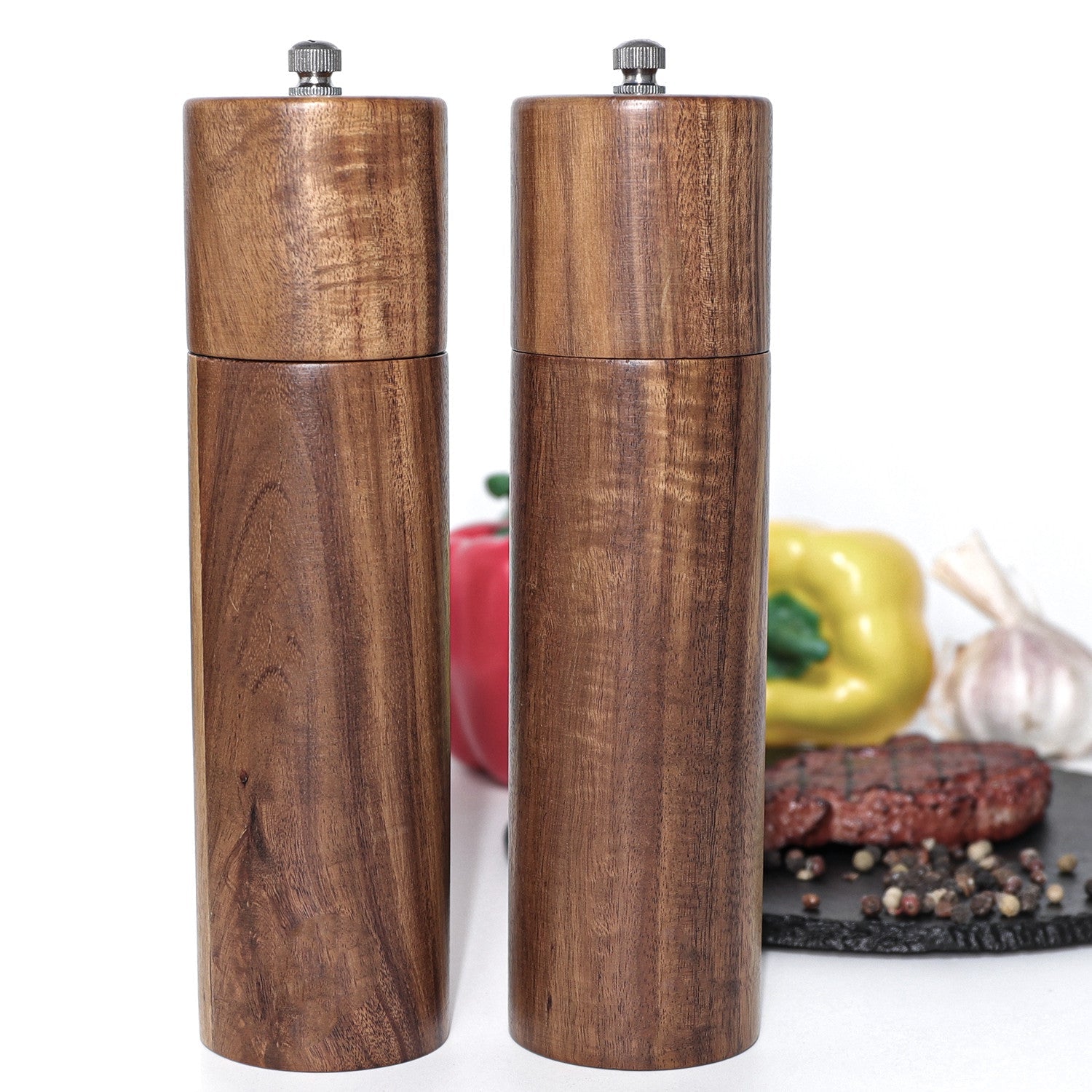 Cylindrical Wooden Pepper Mill eprolo